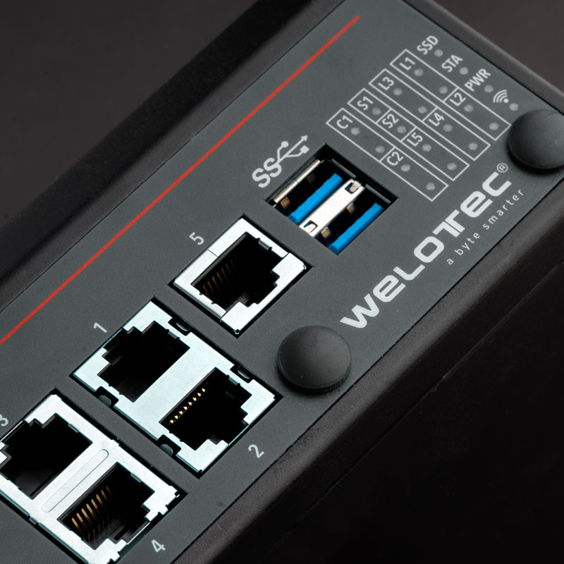 IEC 61850 Hutschienen Industrie PC Ethernet und USB Ports