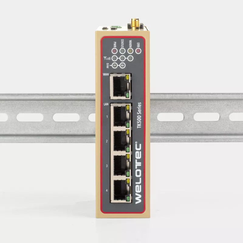 TK500 4G Router Industrial DIN rail Front view with DIN rail