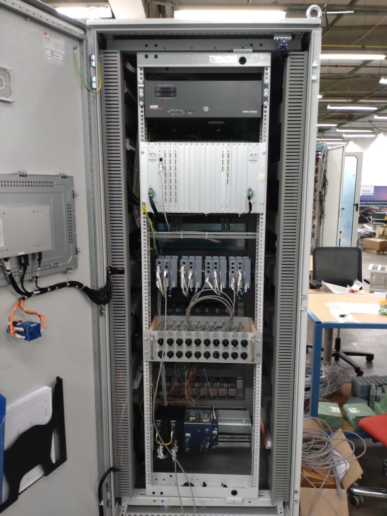 Control cabinet with installed RSAPC